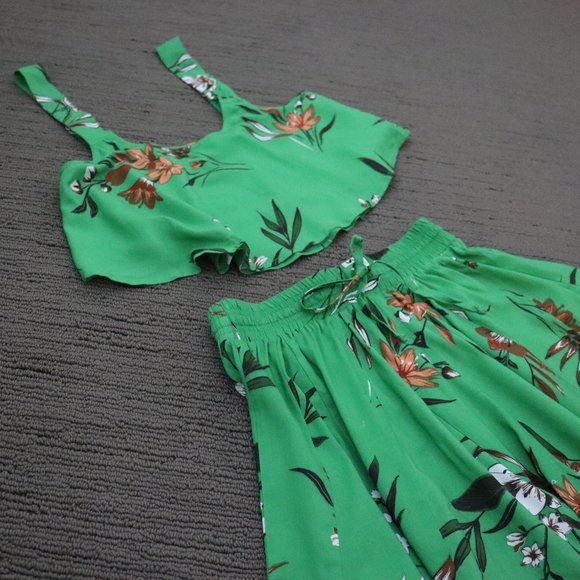 NEW XIX Palms Hana Top and Short Set - Picture 5 of 12